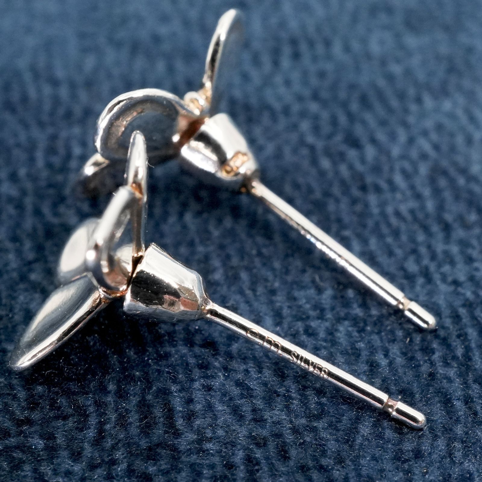 極美品 イーエム バタフライ シルバー ピアス e.m./25-1973S - メルカリ