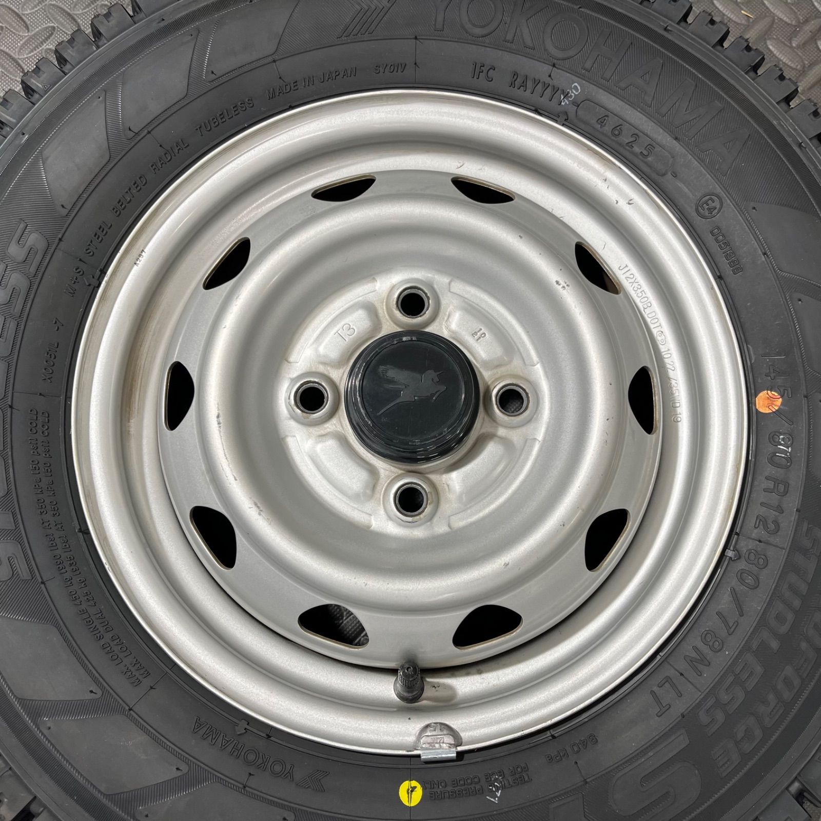 25年製 タイヤ 145 80 R 12 78 N LT ヨコハマ SY 01 ウェッズ キャロウィン キャリィ エブリィ ミニキャブ スタッドレスタイヤ 冬タイヤ 1235