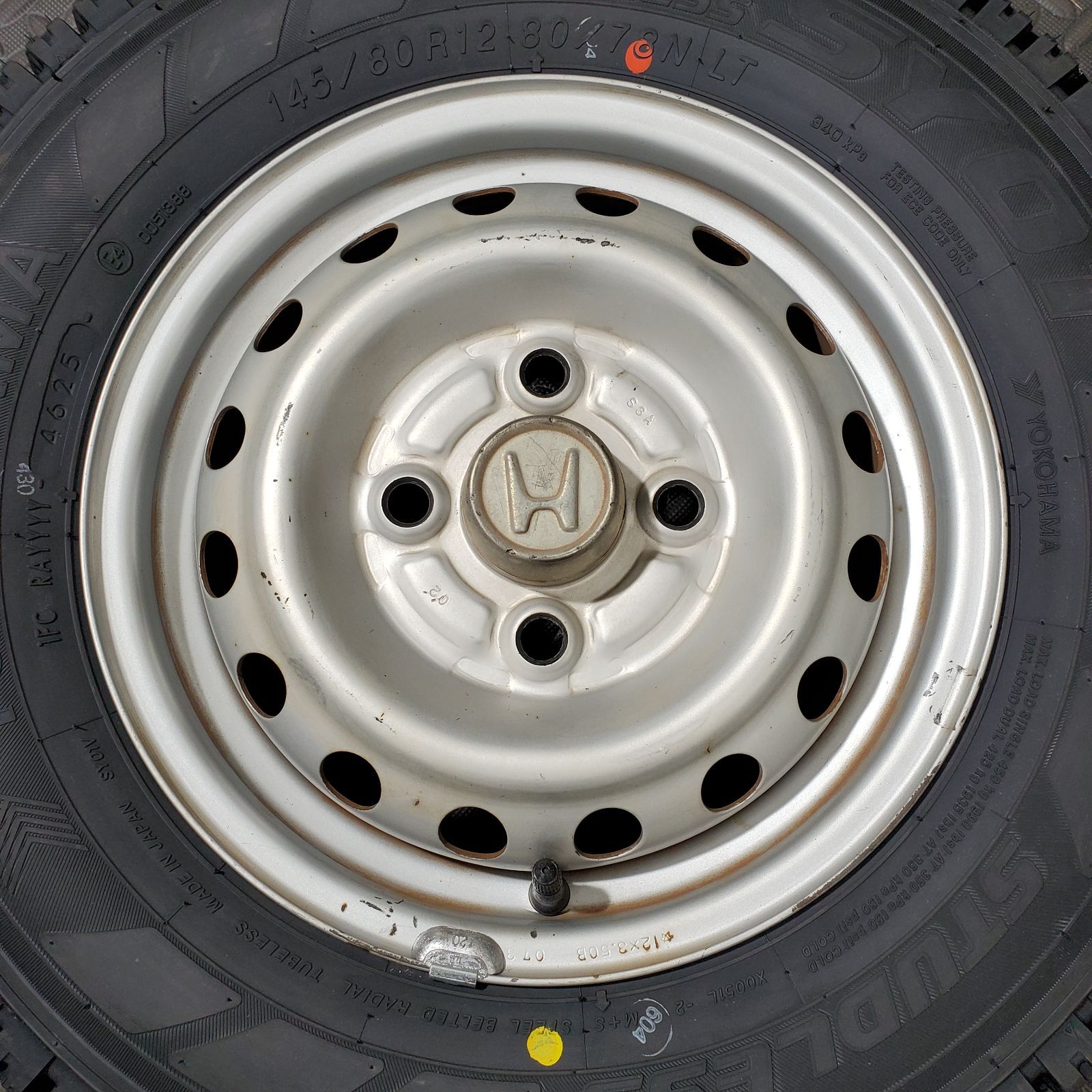 25年製 タイヤ 145 80 R 12 78 N LT ヨコハマ SY 01 V ホンダ アクティ スタッドレスタイヤ 冬タイヤ 1234