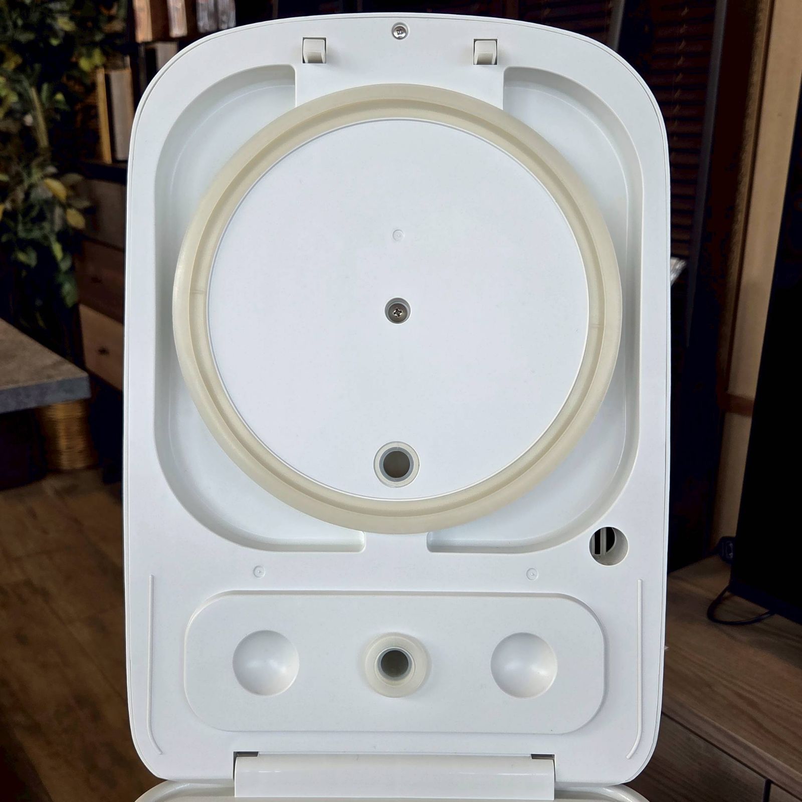  MK精工 エムケー精工 もちつきクッカー もちつき機 1升タイプ RM 18 MN 上蒸し式 餅つき機 ホワイト 餅つき機 炊飯器 餅つき機