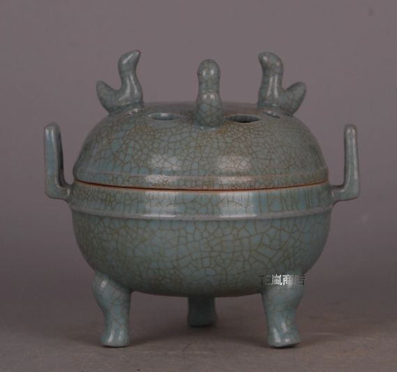 宋 汝窯 天青釉 双耳三足 透かし彫り香炉 磁器 骨董 家居コレクション