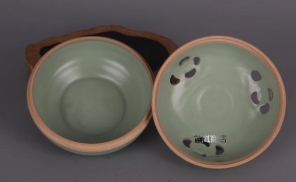 宋 汝窯 青釉 透かし彫り龍文 香薰香炉 清涼寺支釘 磁器 骨董 家居置物