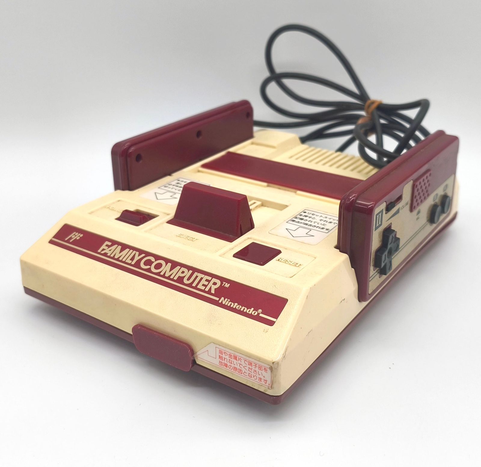 任天堂・ファミリーコンピューター・ファミコン本体・HVC-001・レトロ