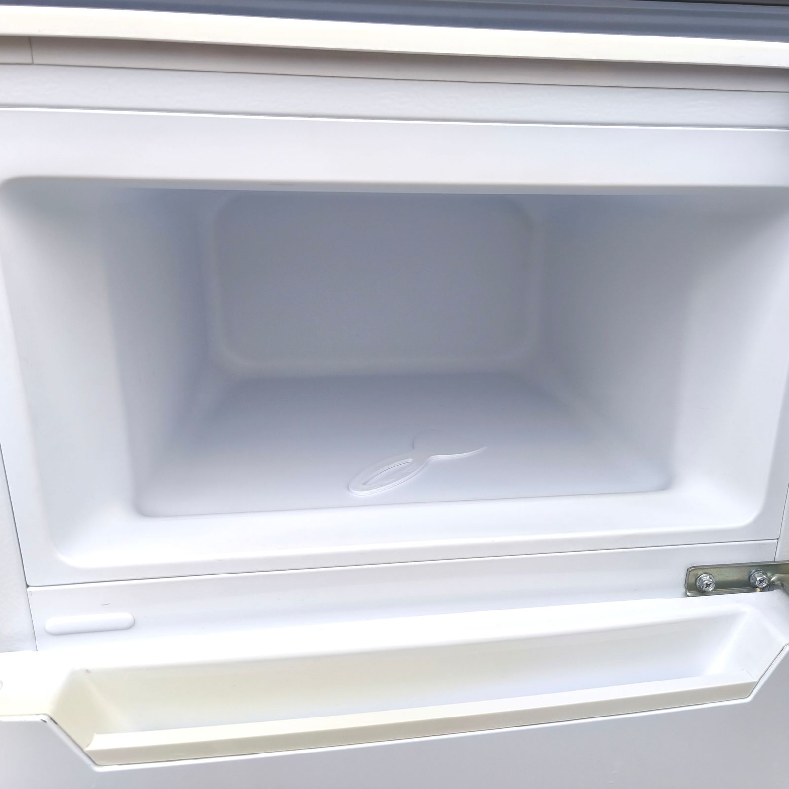 ヤマダセレクト・ノンフロン冷凍冷蔵庫・YRZ-C09H1・容量87L・2021年製