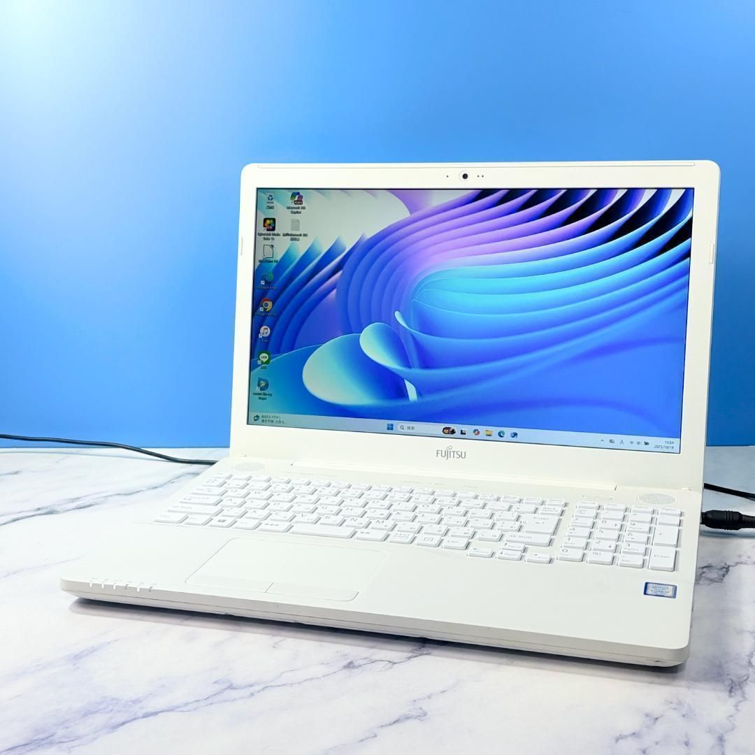 美品ホワイト！Corei7・16GB・SSD・ブルーレイ・ノートパソコン - メルカリ