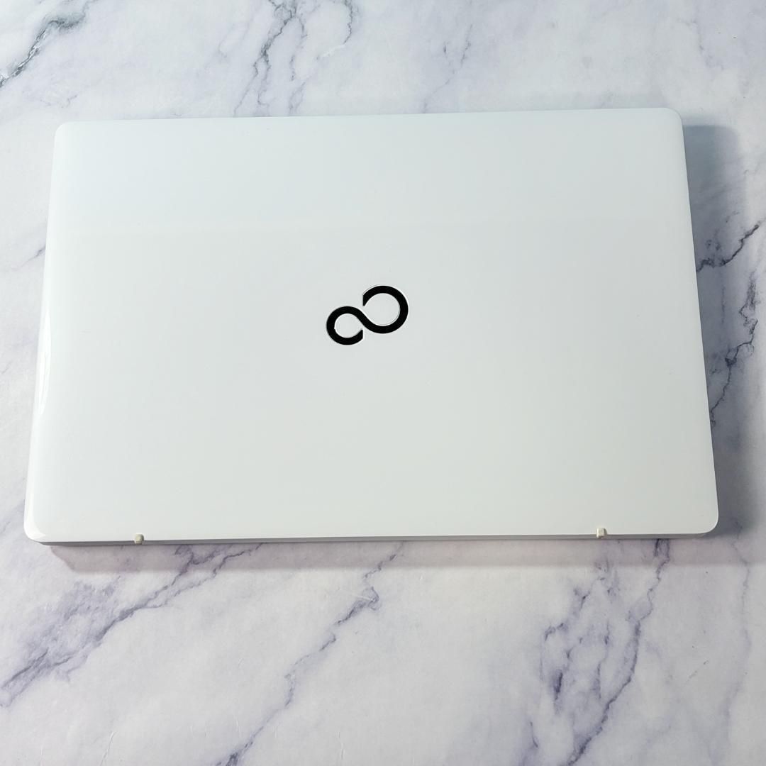 美品ホワイト！Corei7・16GB・SSD・ブルーレイ・ノートパソコン - メルカリ