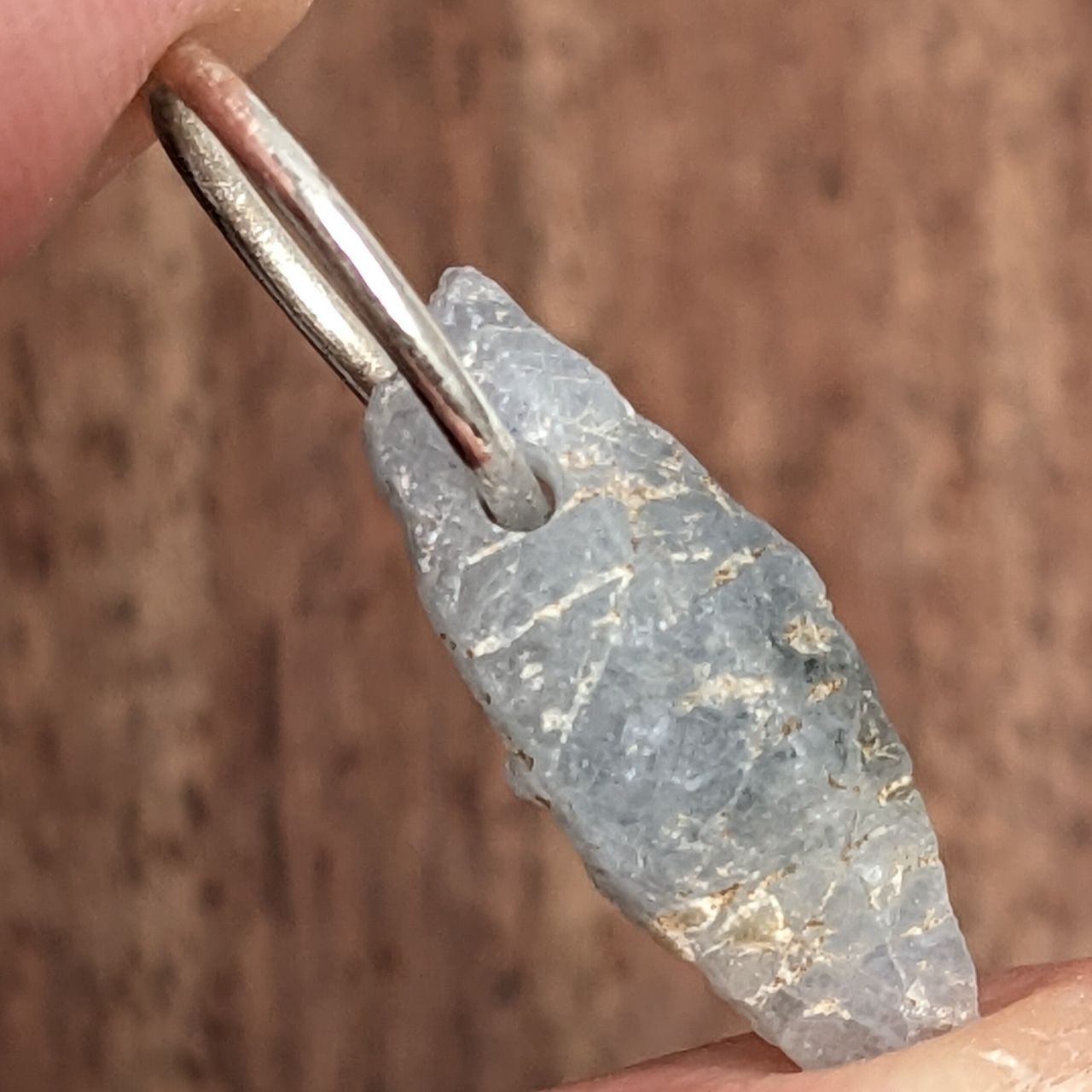 Silverサファイア原石チャーム ミャンマー モゴック産