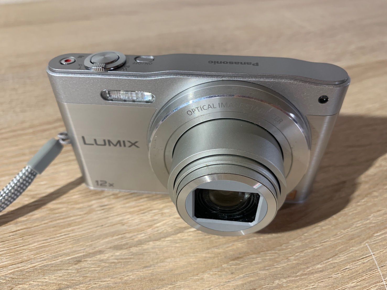 6767 Panasonic パナソニック Lumix DMC-SZ8 シルバー 動作確認済み