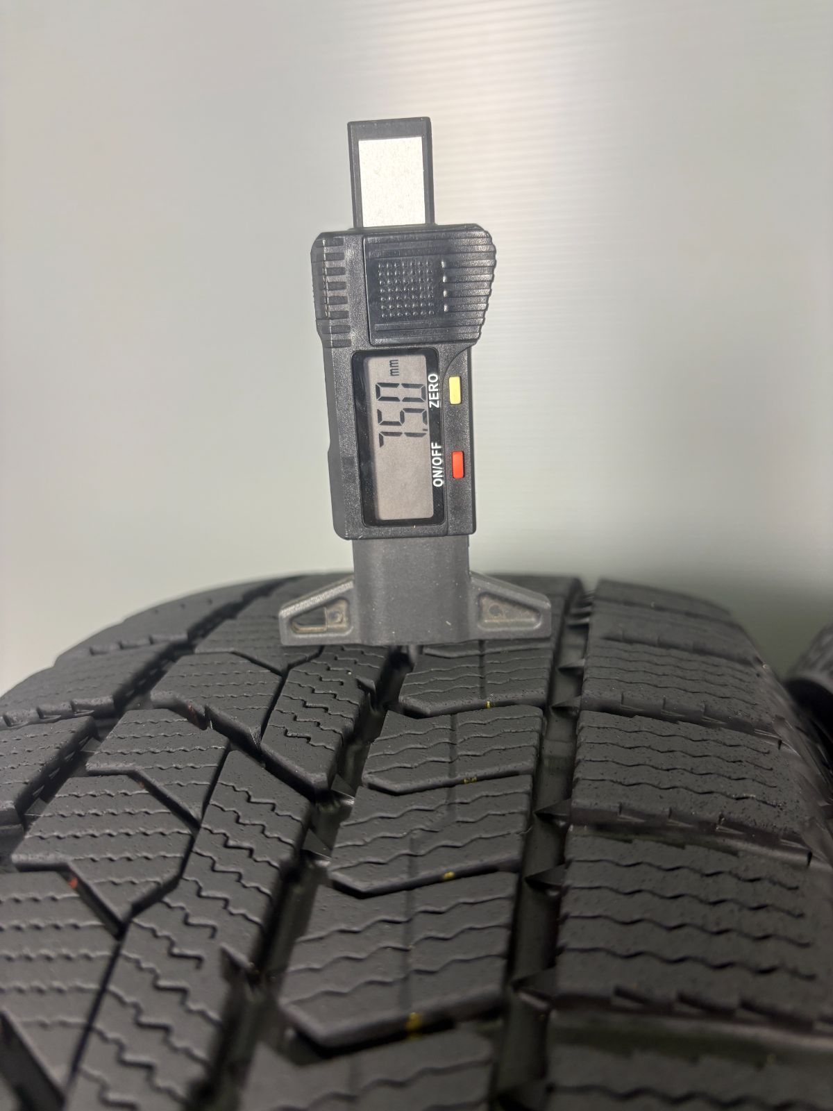  205 60 R 16 トーヨー GIZ 2 2020年製 4本 冬 タイヤ スタッドレス TA 797 16インチ スタッドレス