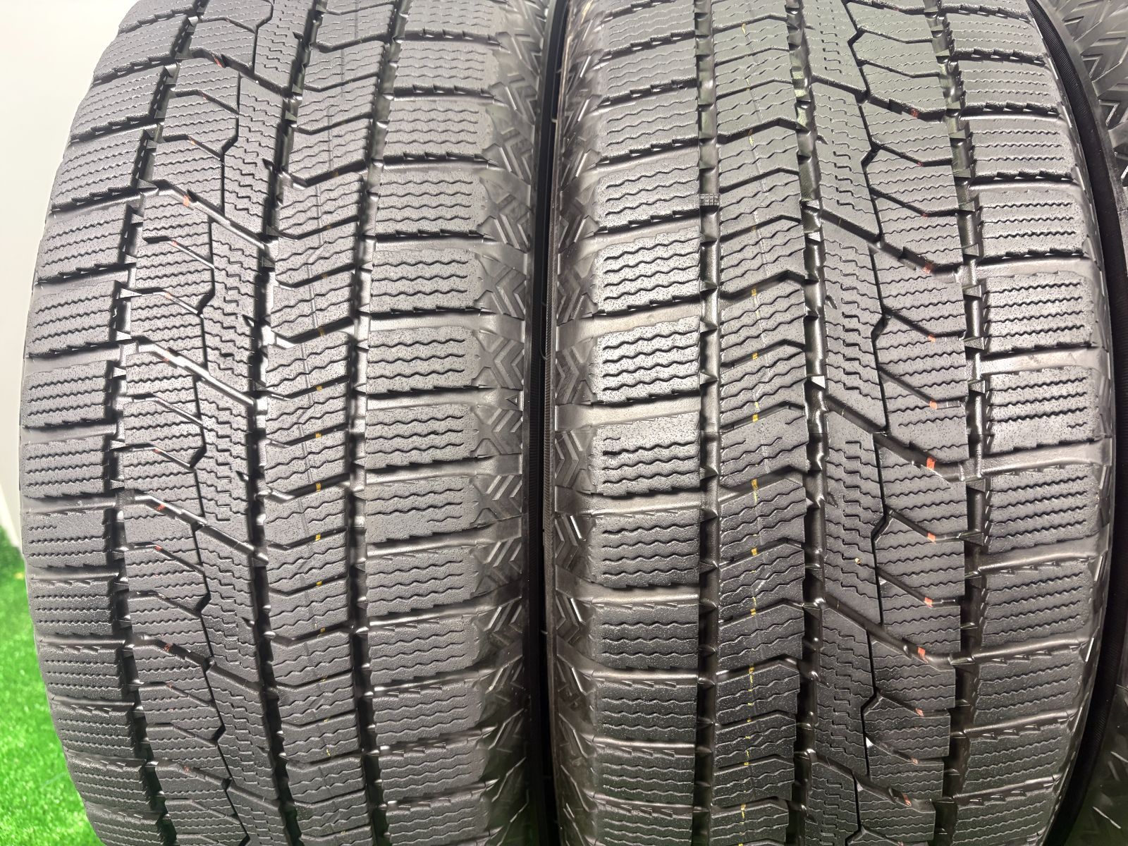 205 60 R 16 トーヨー GIZ 2 2020年製 4本 冬 タイヤ スタッドレス TA 797