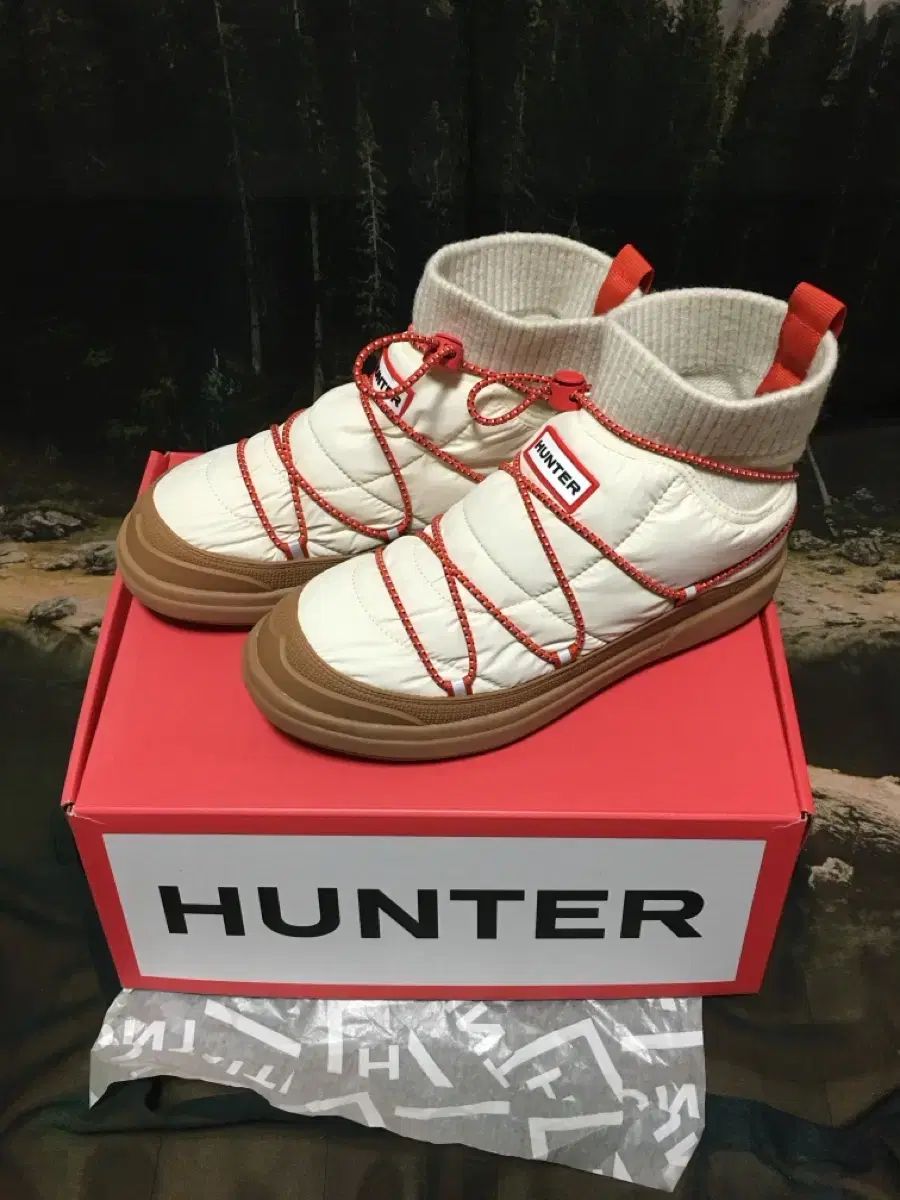 ハンター インアンドアウト パファー レースアップ