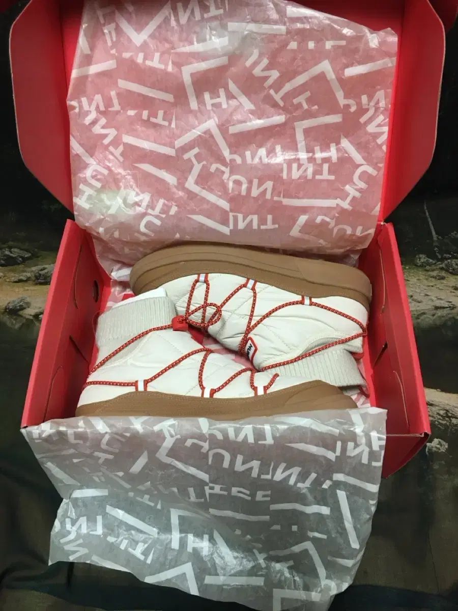 ハンター インアンドアウト パファー レースアップ