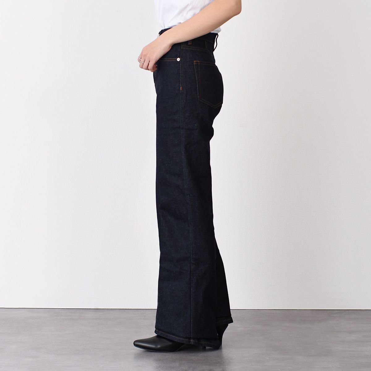 AMI ALEXANDRE MATTIUSSI アミ パリス デニム パンツ フレア フィット 