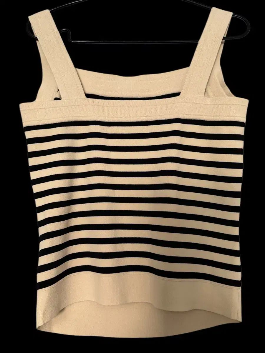 ボーダー柄 ノースリーブニット