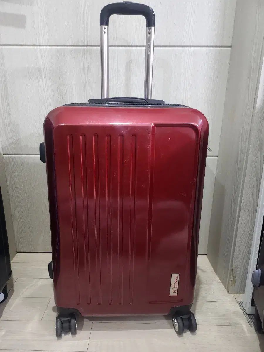 24インチ レッド 旅行用キャリー