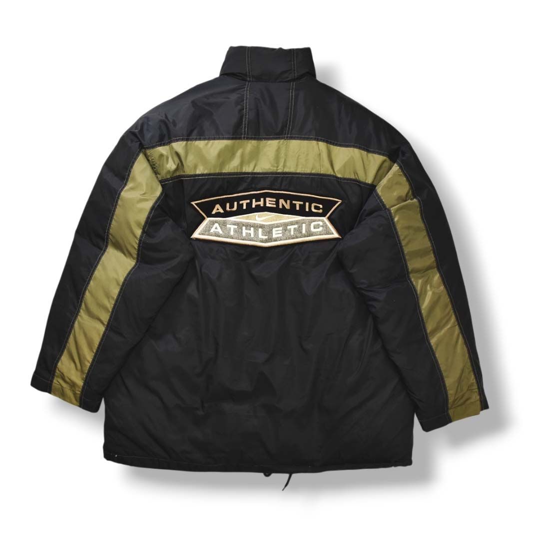 美品90s ヴィンテージNIKE ダウンジャケット　ナイロンジャケット銀タグ 90s 銀タグ NIKE ナイキ ダウンジャケット ダウン ビンテージ グリーン