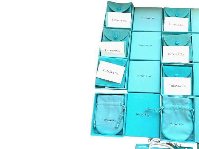 美品のみ ティファニー 箱 保存袋 中綿付き 化粧箱 巾着 空き箱 空箱