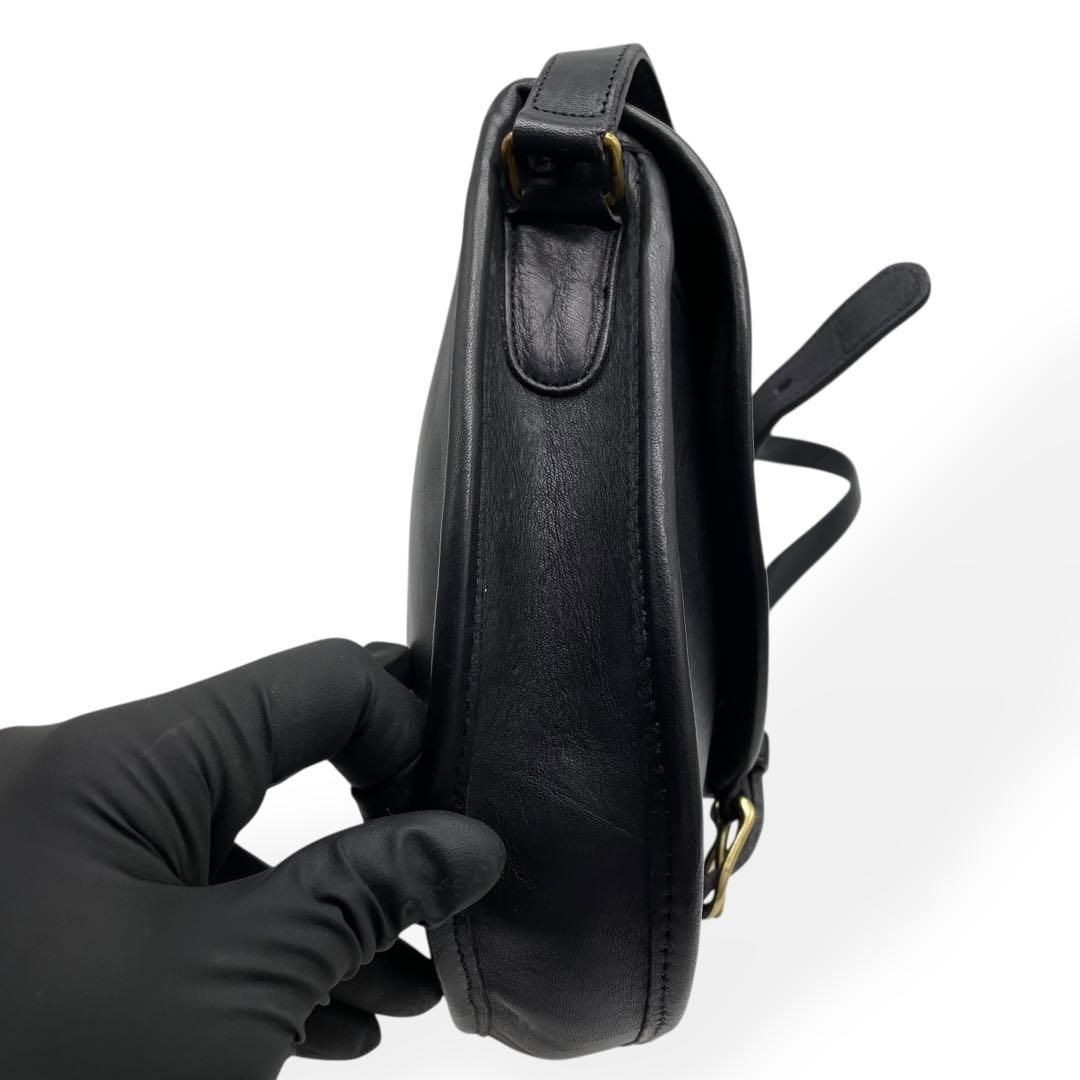 極美品 オールドコーチ ブラック ショルダーバッグ 希少品 極美品 希少 COACH オールドコーチ ショルダーバッグ ヴィンテージ 本