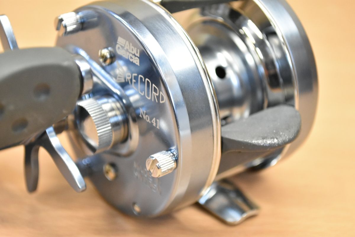 ABU Garcia Ambassadeur Record アブ レコード アブガルシア(Abu Garcia) アンバサダー Record(レコード) 5000 Black
