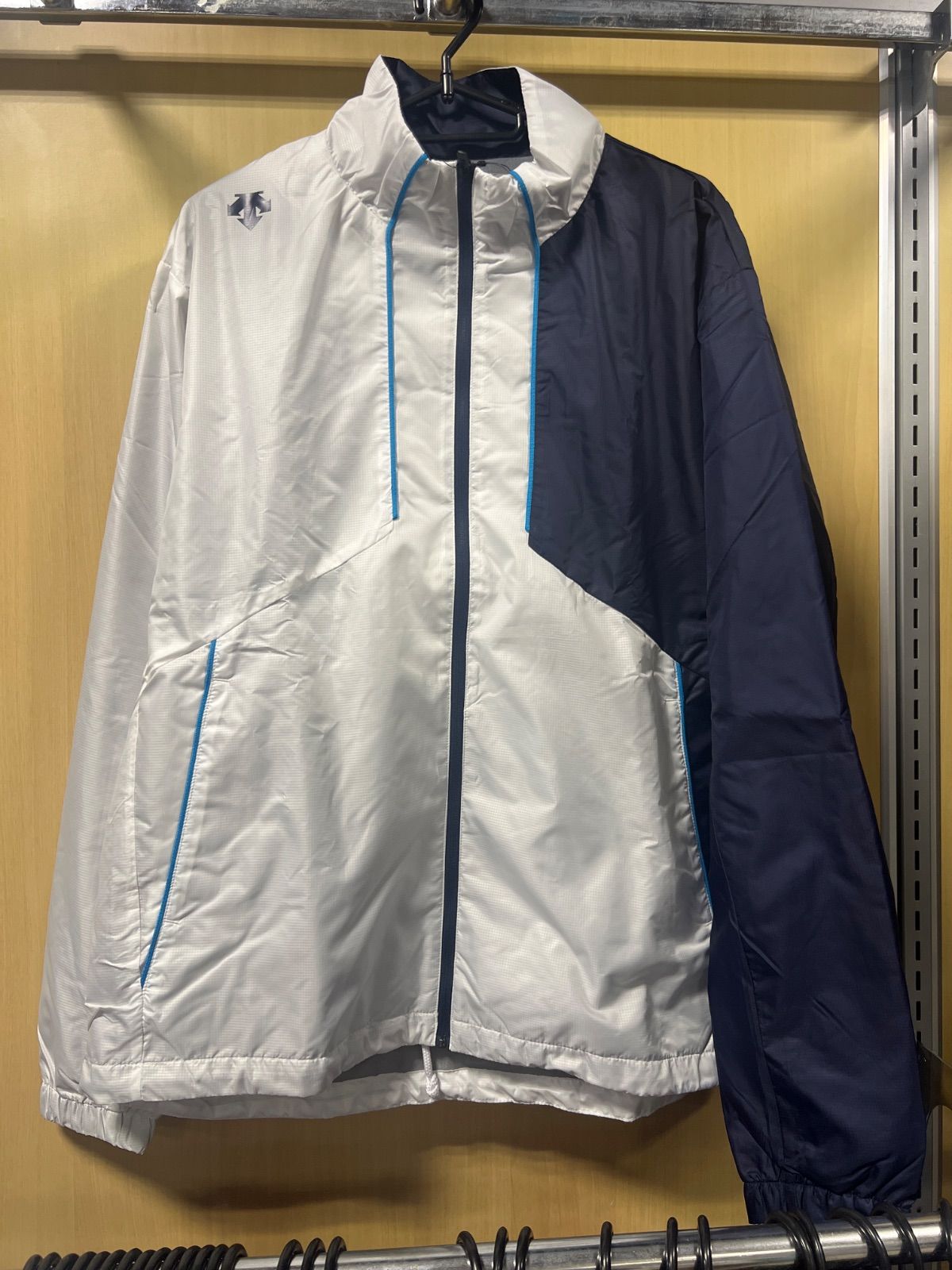 DESCENTE】大特価！裏起毛ウィンドブレーカー DAT-3264