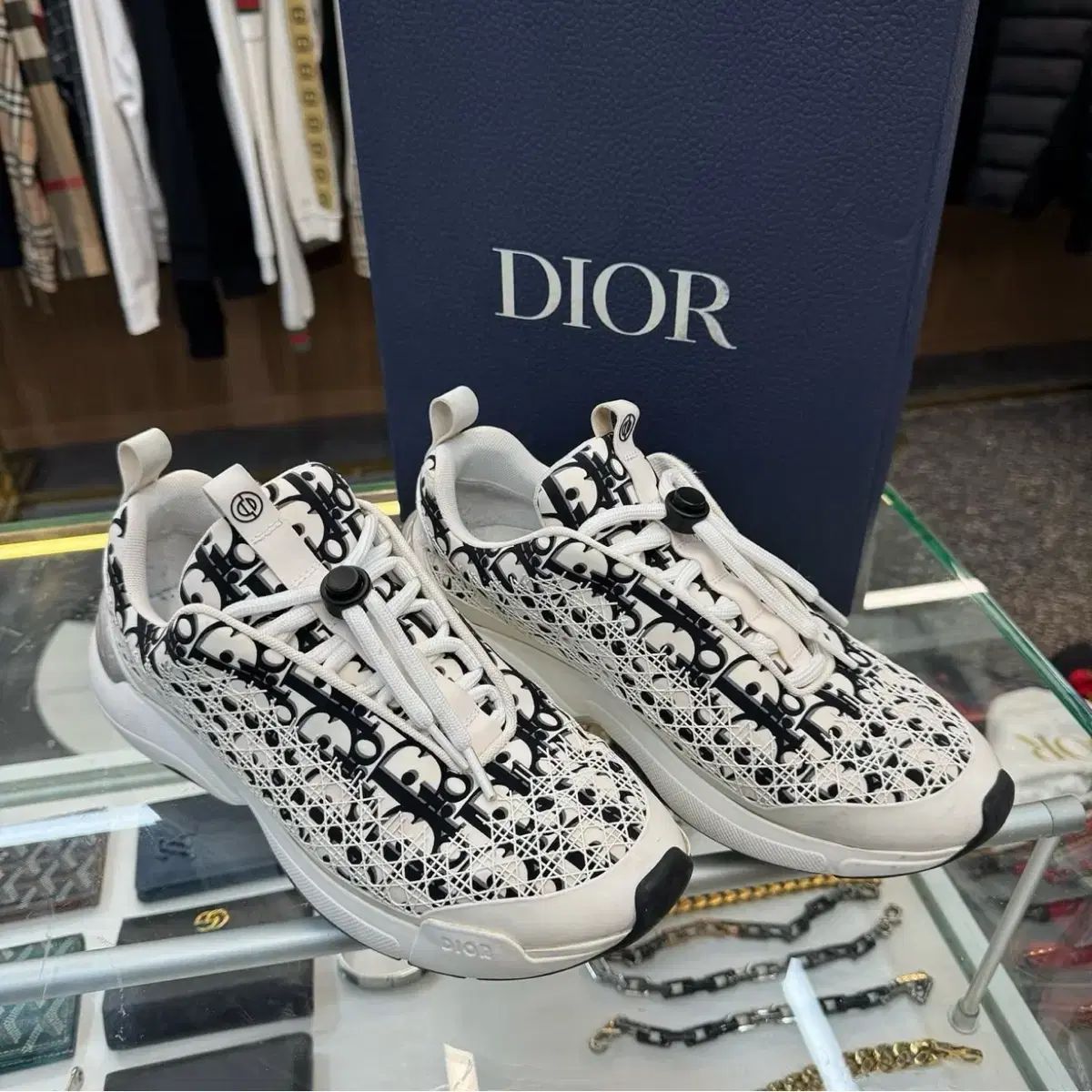 DIOR(ディオール) オブリーク B24 カナージュ スニーカー 42サイズ ディオール オブリーク b24 カナージュ スニーカー - メルカリ
