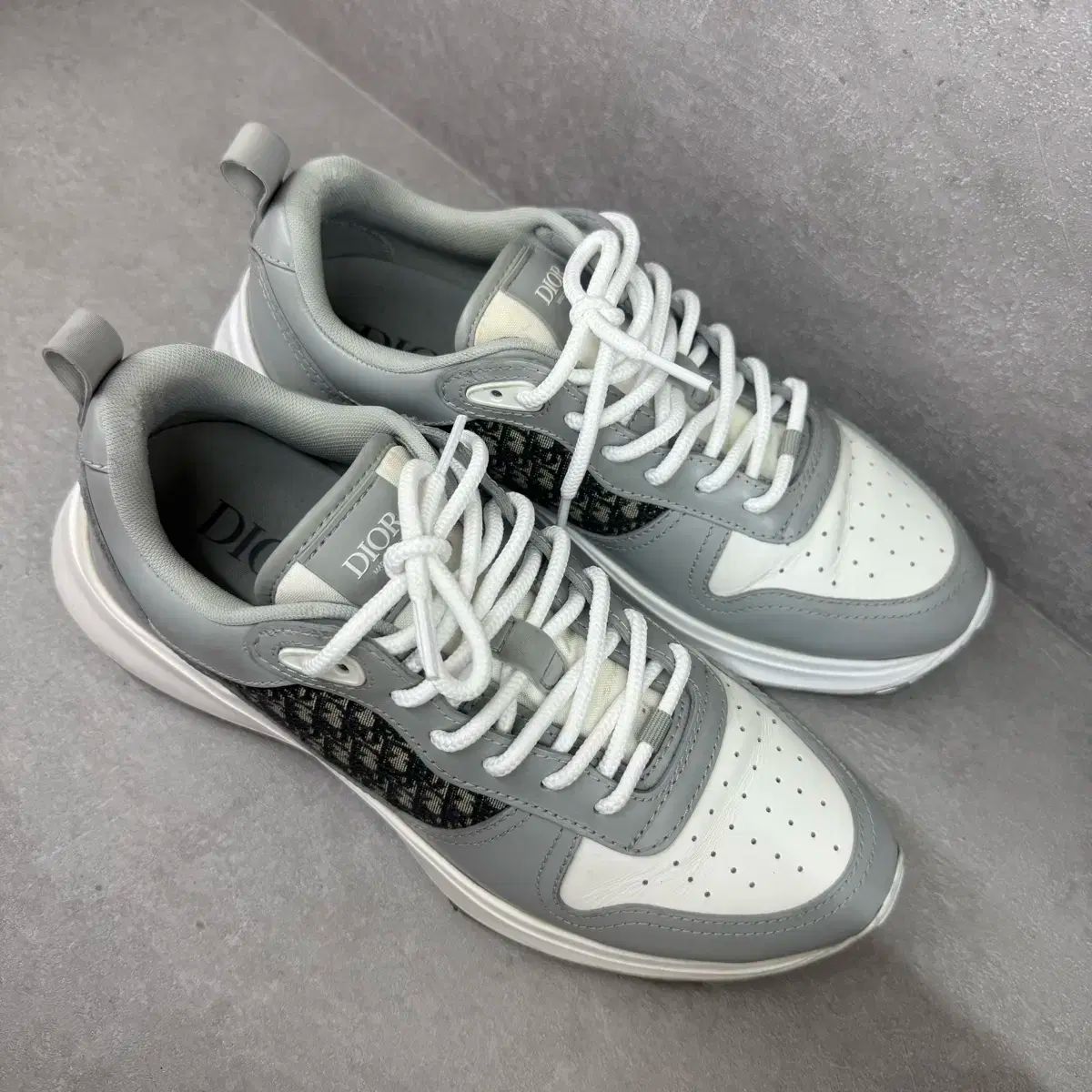 42 5サイズ ディオール オブリーク B25 ランナースニーカー - メルカリ