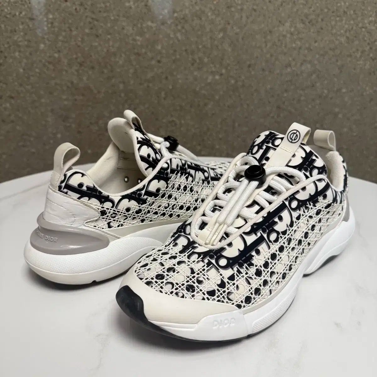 42サイズ ディオール オブリーク b24 カナージュ スニーカー - メルカリ