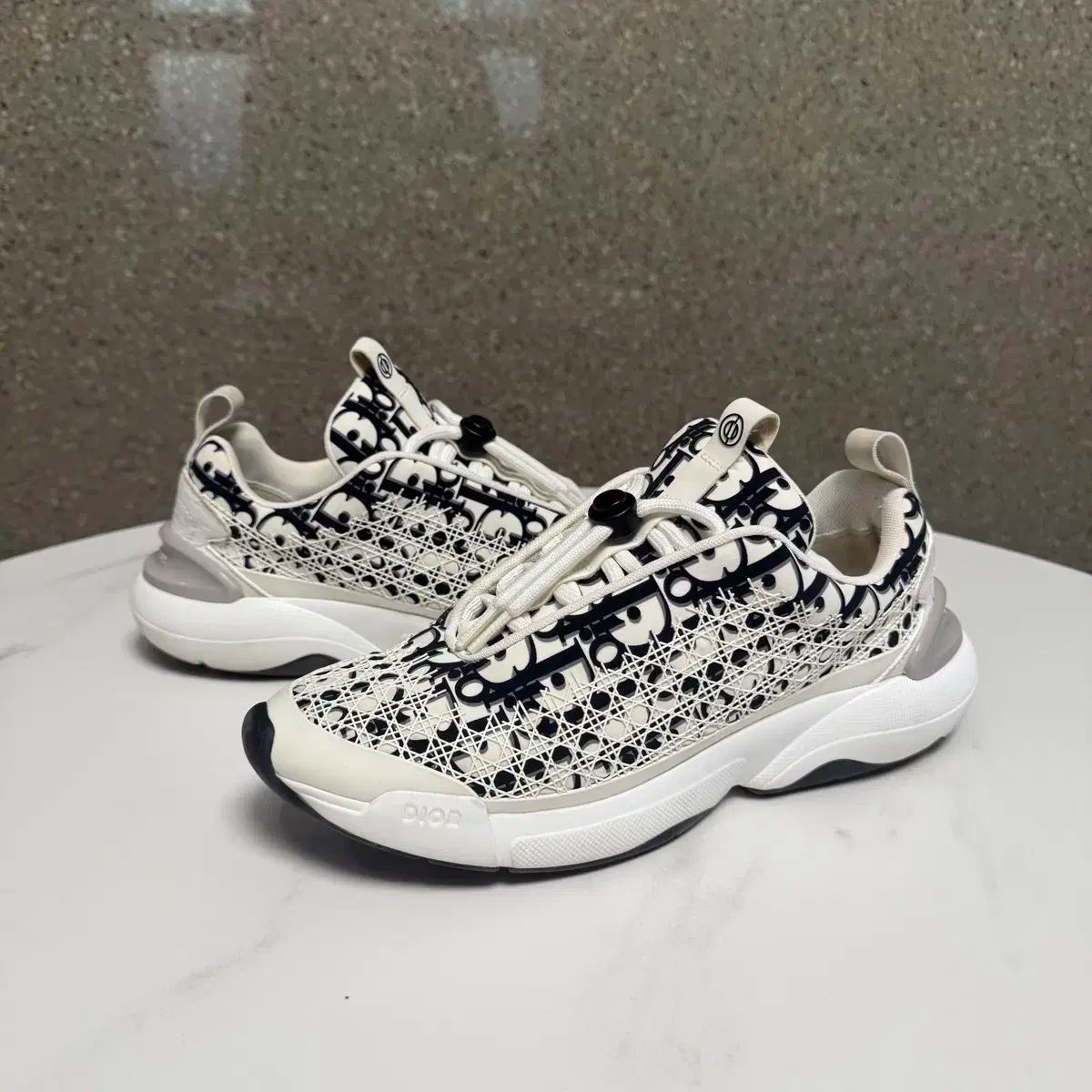 DIOR(ディオール) オブリーク B24 カナージュ スニーカー 42サイズ ディオール オブリーク b24 カナージュ スニーカー - メルカリ