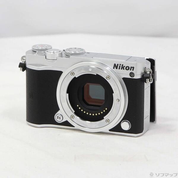 〔 品〕 Nikon 1 J 5 ボディ 2081万画素 シルバー 262