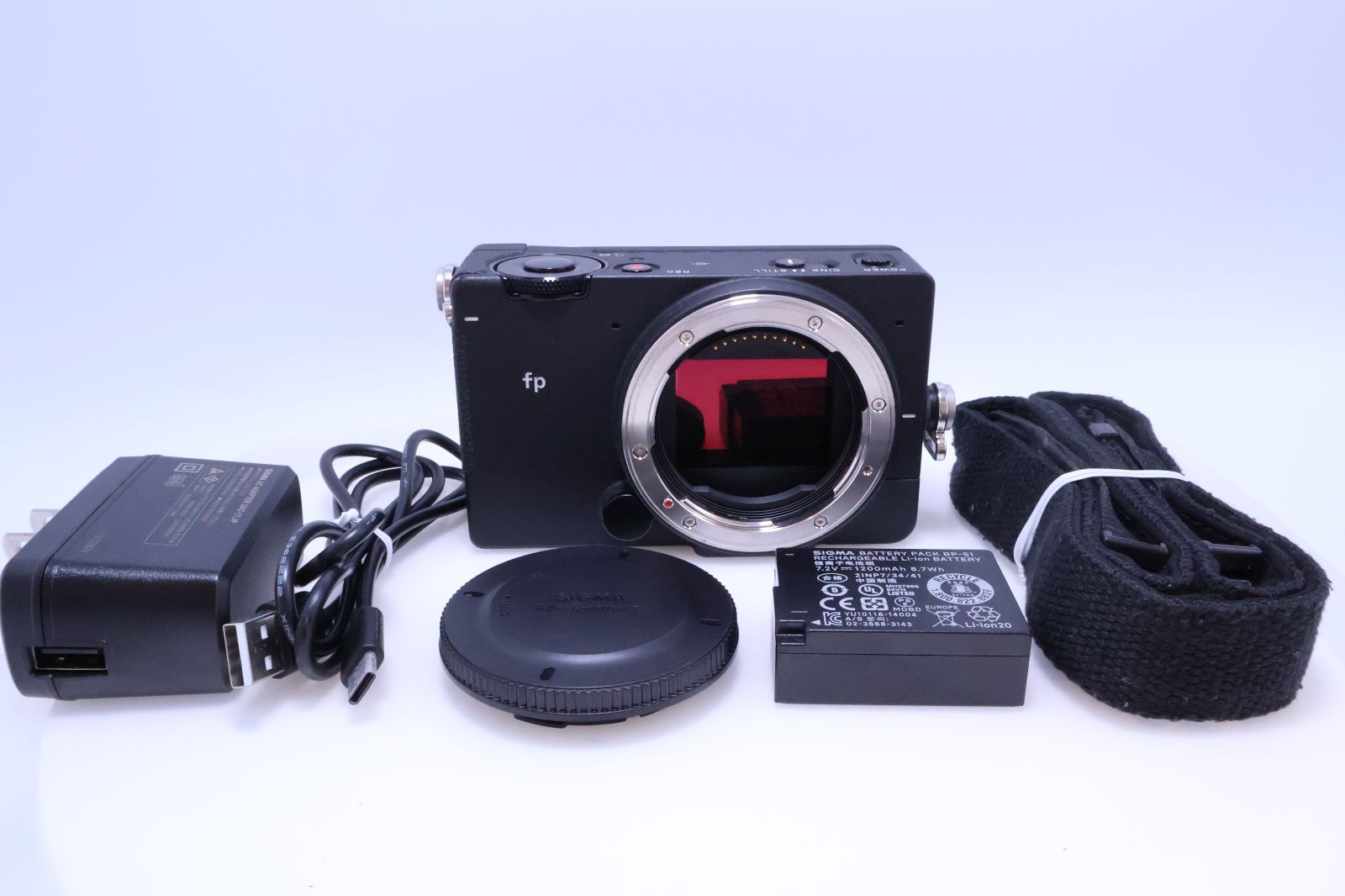 極美品】SIGMA fp ボディ フルサイズミラーレス一眼カメラ - メルカリ