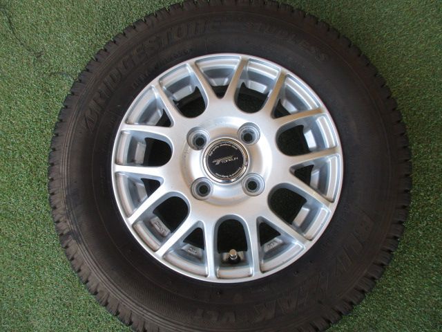 人気セール，限定SALE 【中古】　送料込み　トップラン　145R12　6PR　スタッドレスタイヤ４本SET　ハイゼット　ミニキャブ　キャリィ 12インチ以下