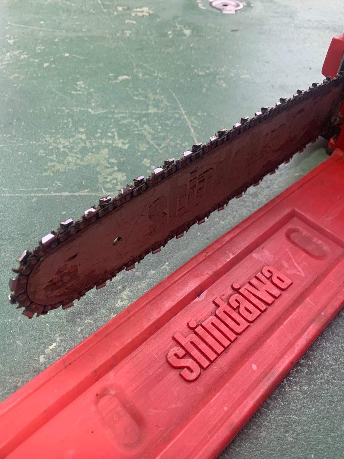 新ダイワ 352 エンジンチェーンソー 未