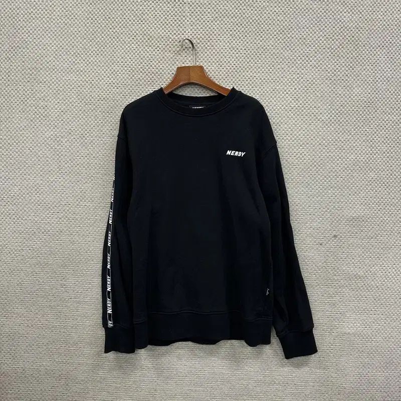 ノルディ カジュアル ブラック プリンティング スウェット S A01563