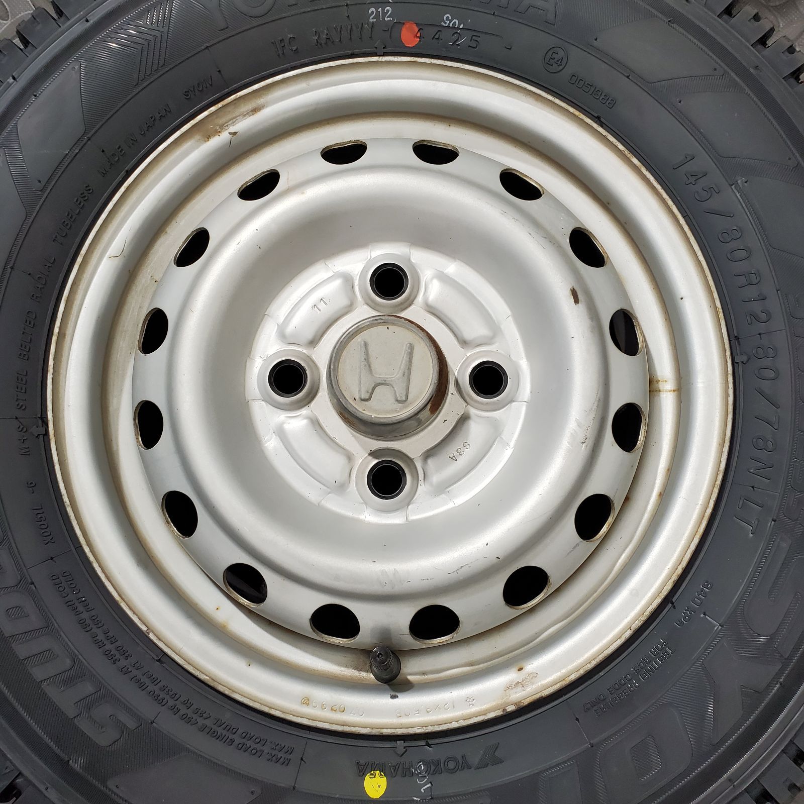  25年製 タイヤ 145 80 R 12 78 N LT ヨコハマ SY 01 V ホンダ アクティ スタッドレスタイヤ 冬タイヤ 1240 12インチ以下 タイヤ ホイールセット