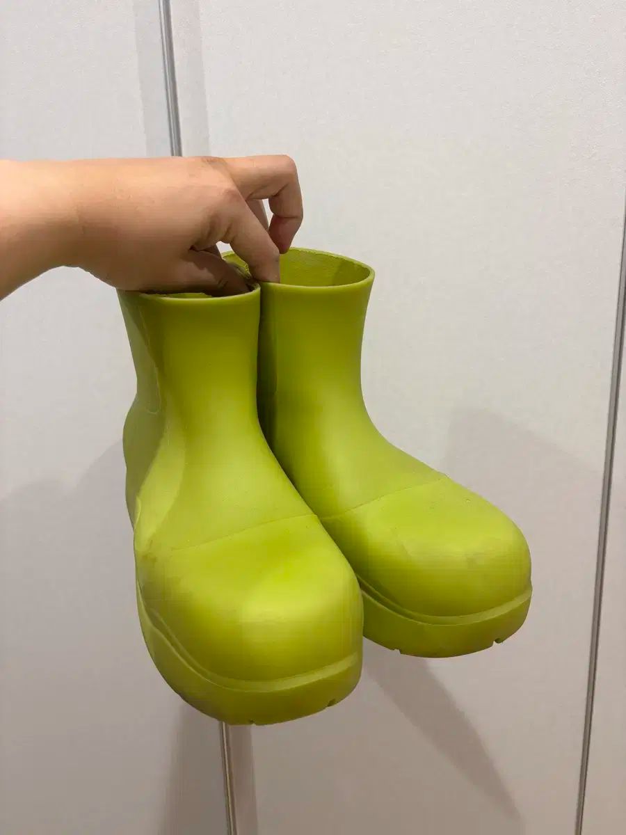 美品 廃盤カラー BOTTEGA VENETA キウイ パドルブーツ 42 Bottega Veneta Puddle Ankle Boot Kiwi (Women's) - 640045V00P07275 - US