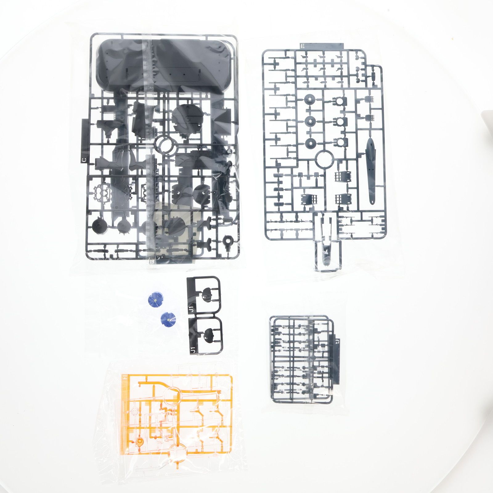 1 1000 宇宙戦艦ヤマト 2202 宇宙戦艦ヤマト2202 愛の戦士たち プラモデル 0219552 バンダイ