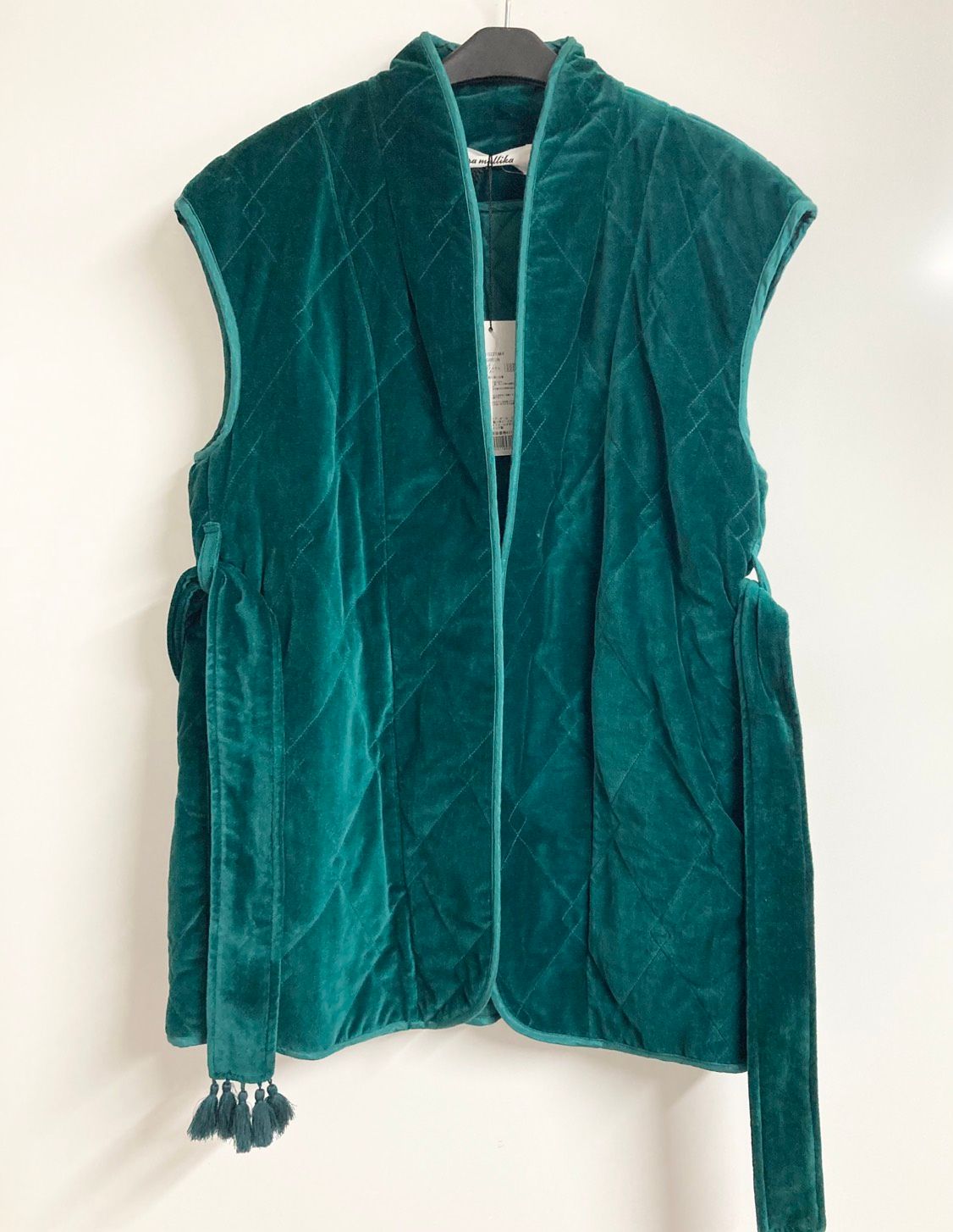 Sara mallika 021022SM4 GREEN VELVET N/S BELT JK キルティングベスト