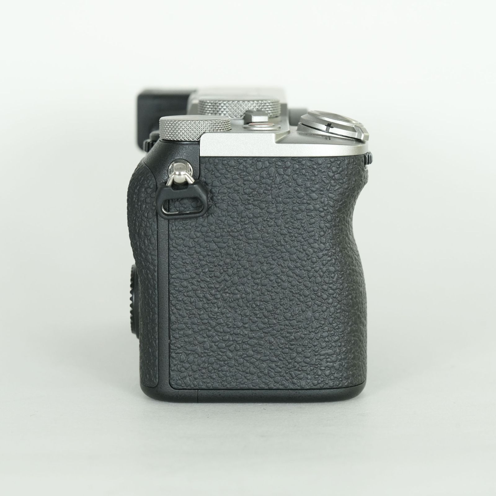 美品 | シャッター数2,100回｜ベースプレート付] SONY α7C II（ILCE