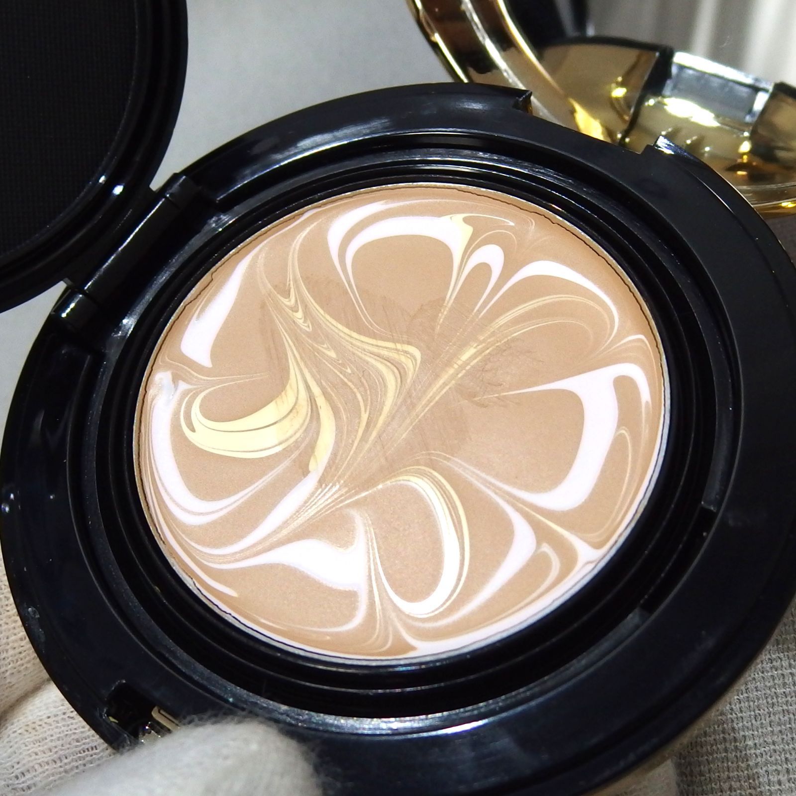 TAKANOYURI エフェクトジュエリーパクトU