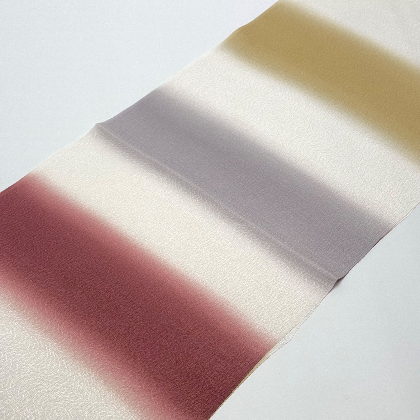 帯揚げ 和小物さくら 横段三色ぼかし 渦紋 0193