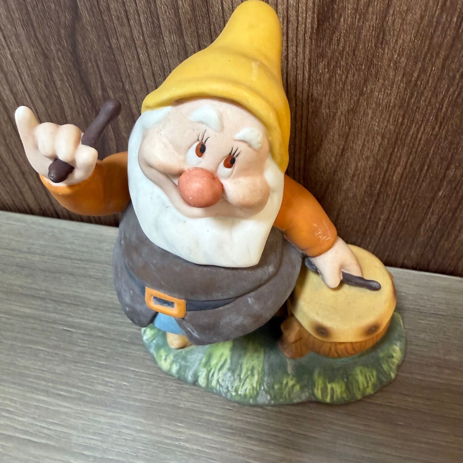 ☆ディズニー 白雪姫 小人 ごきげん 7人のこびと 陶器 加藤工芸 工置物