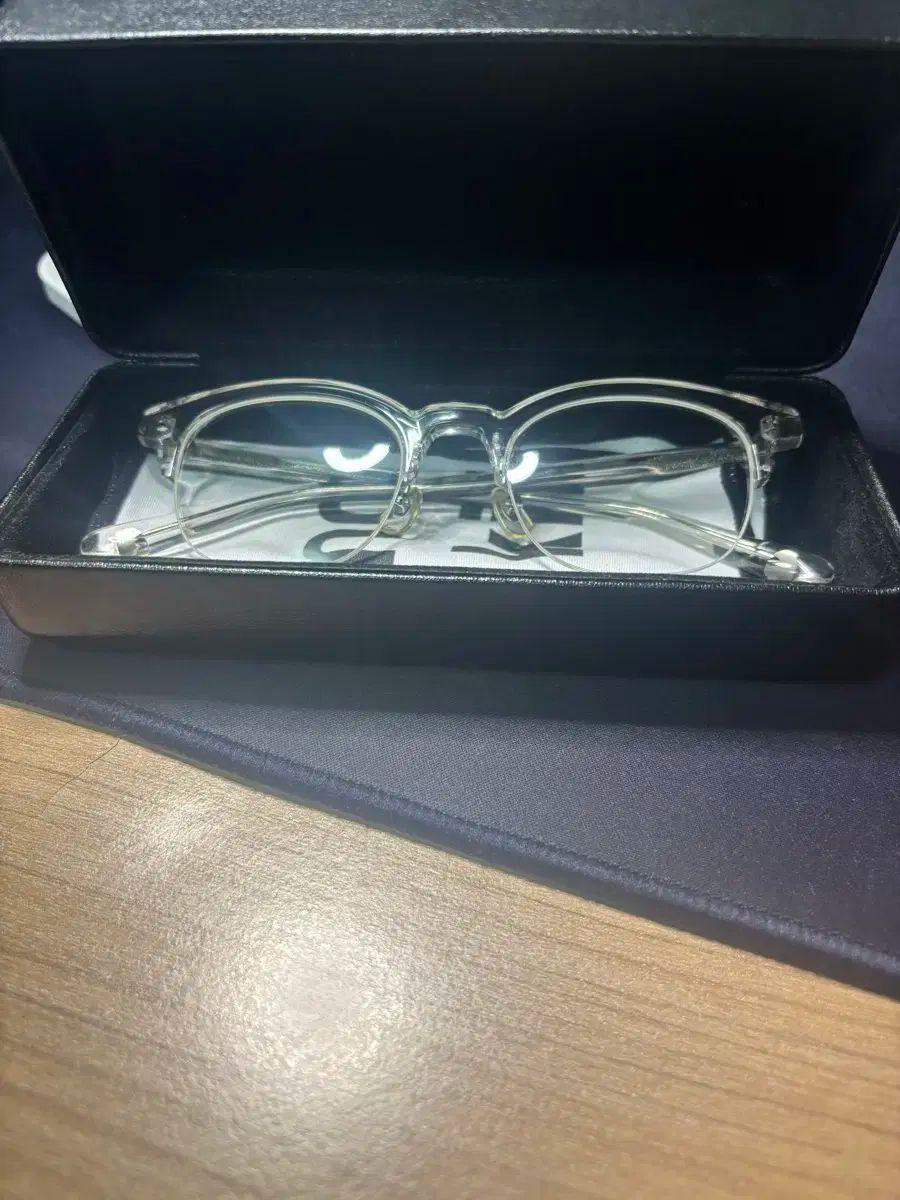 アジョバイアジョ コラボ