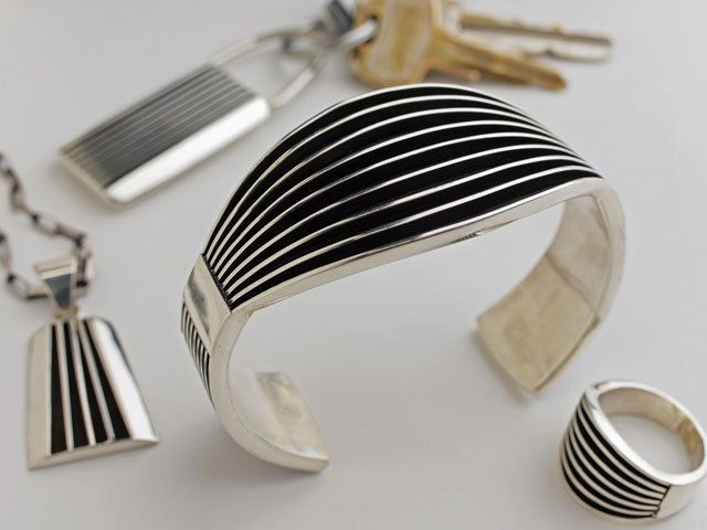 ナバホFrancis Jones フランシスジョーンズエッジプレートブレスレット ナバホ 02-0115 Francis Jones 故フランシスジョーンズ作 エッジ