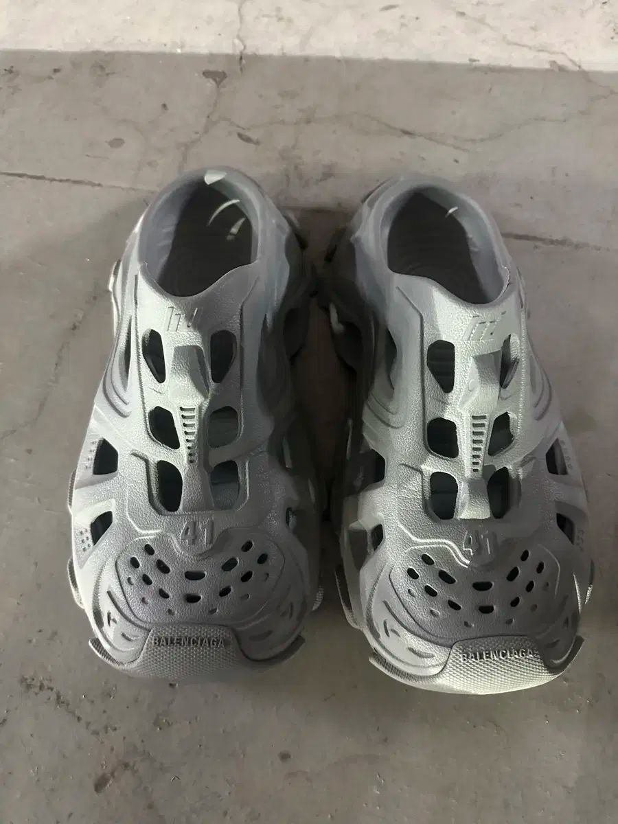 バレンシアガ HDミュール グレー