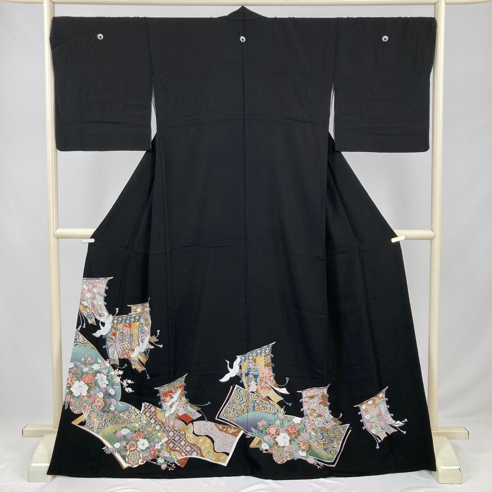 たんす屋 着物 リユース着物 黒留袖 黒 フォーマル 金駒刺繍 金彩 几帳