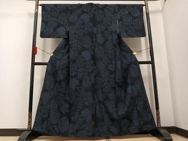 平和屋着物 結城紬 100亀甲 亀甲草花文 正絹 ph