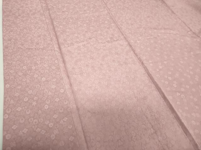 上質な色無地 吉祥花地紋