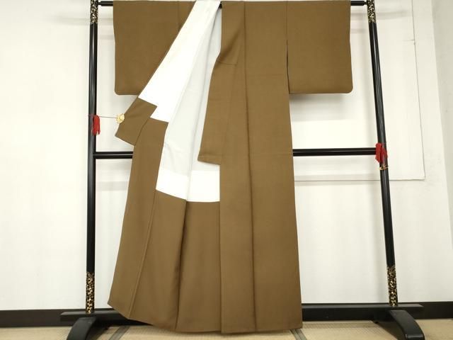 平和屋着物●上質な色無地　作家物　紋意匠　柴染色　正絹　逸品　AABD6324cs 平和屋着物○上質な色無地 作家物 紋意匠 柴染色 正絹 逸品 AABD6324cs