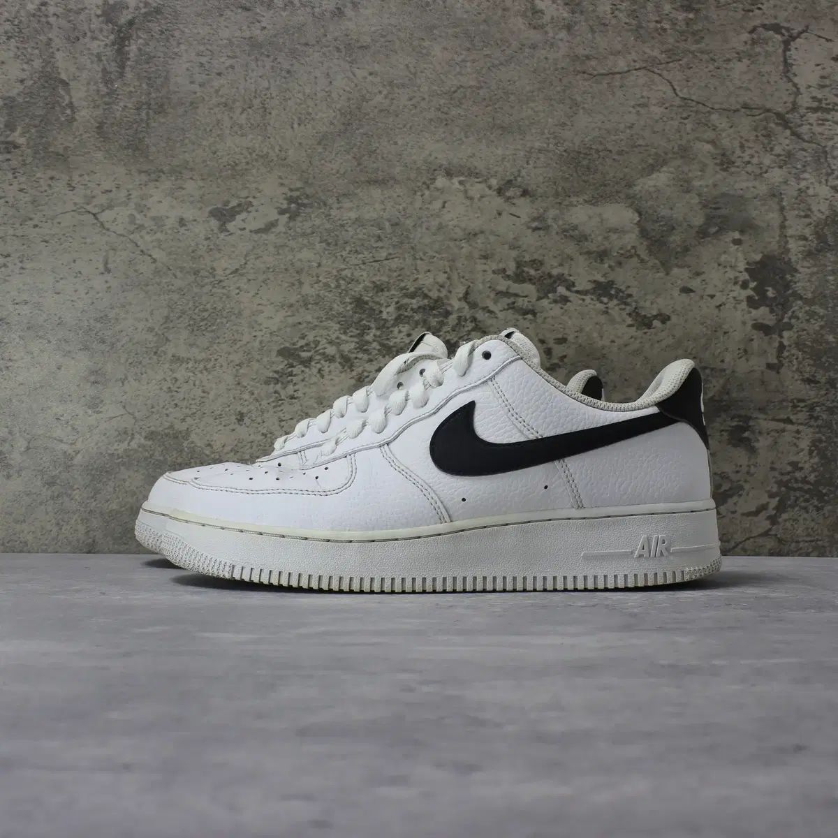 260 NIKE エアフォース 1 