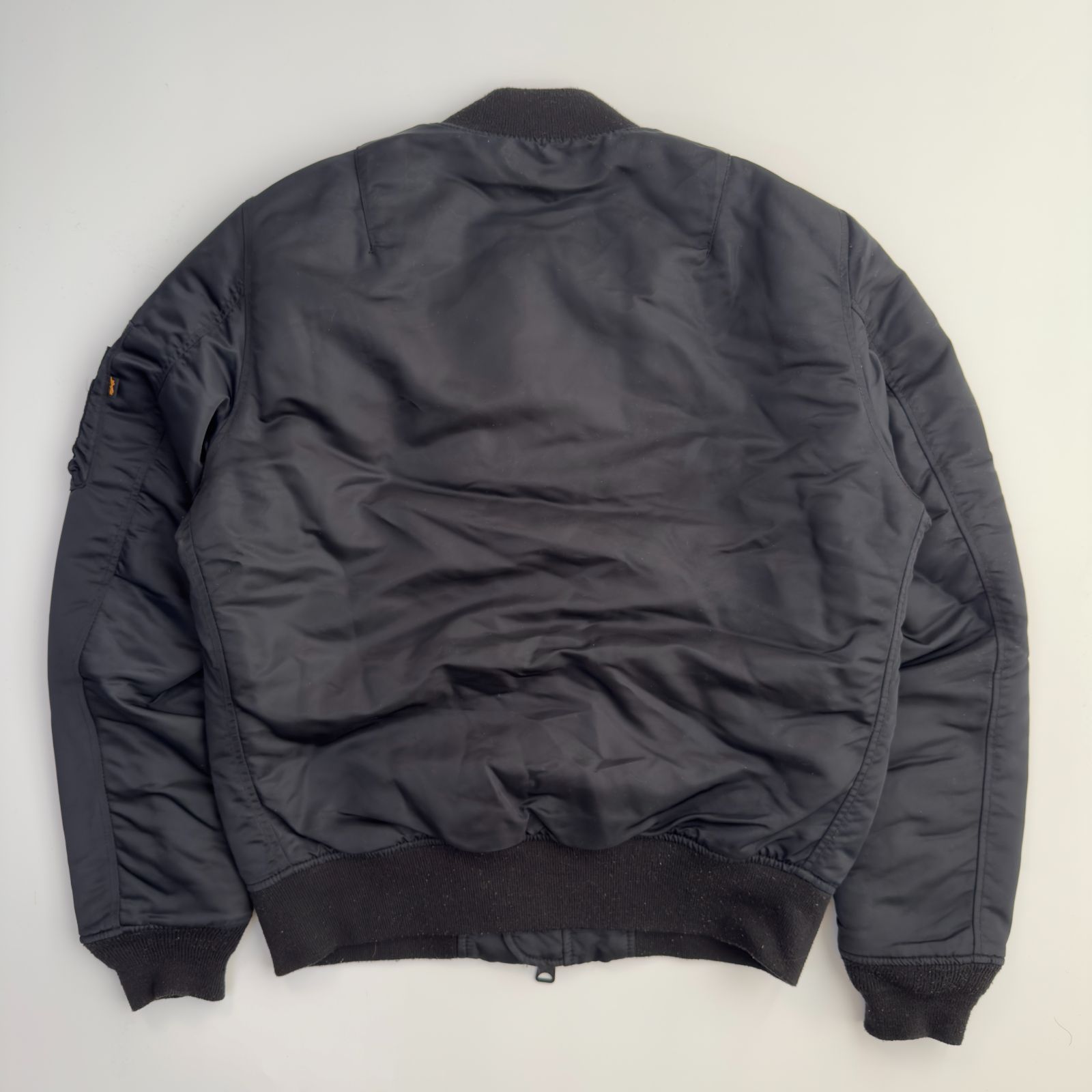 ALPHA INDUSTRIES (アルファインダストリーズ) MA-1 フライト